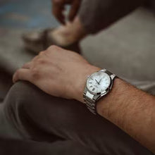 Charger l'image dans la galerie, MONTRE Homme AUTOMATIQUE fond blanc CASIO EDIFICE EFK-100D-7aer