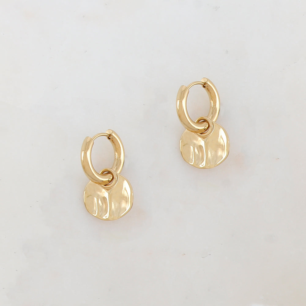 BOUCLES D'OREILLES Dame créoles avec pampilles rondes ondulées acier doré IKITA