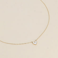 Charger l&#39;image dans la galerie, COLLIER DAME coeur émaillé blanc BOHM
