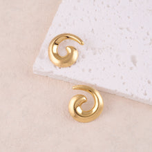 Charger l&#39;image dans la galerie, BOUCLES D&#39;OREILLES Dame à puce en spirale acier inoxydable doré IKITA
