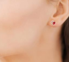 Charger l&#39;image dans la galerie, BOUCLES D&#39;OREILLES Dame puces pierres rouges blancs et roses
