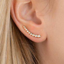 Charger l&#39;image dans la galerie, BROCHE D OREILLE Femme PLAQUE OR OXYDES BLANCS
