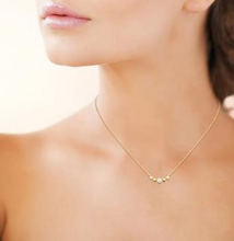 Charger l&#39;image dans la galerie, COLLIER Femme plaqué or et oxydes blancs
