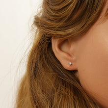 Charger l&#39;image dans la galerie, BOUCLES D&#39;OREILLES ARGENT RHODIE PIERRE VÉRITABLE TOPAZE BLEU 2.5MM
